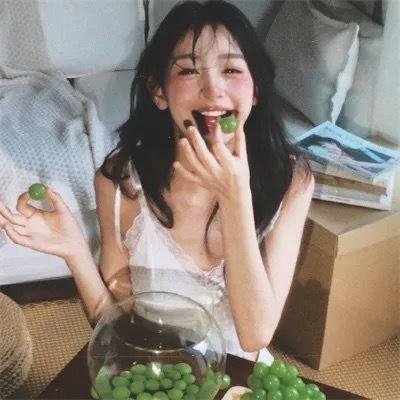 赤裸女羔羊